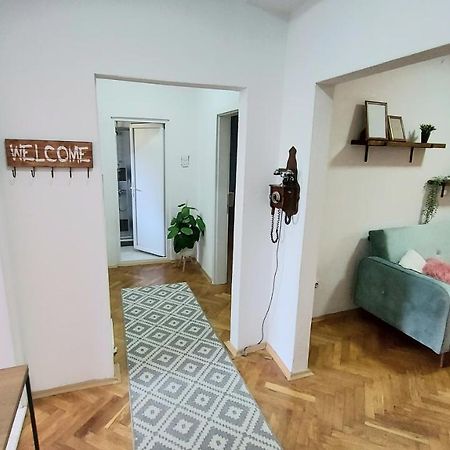 Inner City Two Bedroom Apartment سكوبجي المظهر الخارجي الصورة