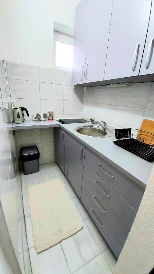 Inner City Two Bedroom Apartment سكوبجي المظهر الخارجي الصورة